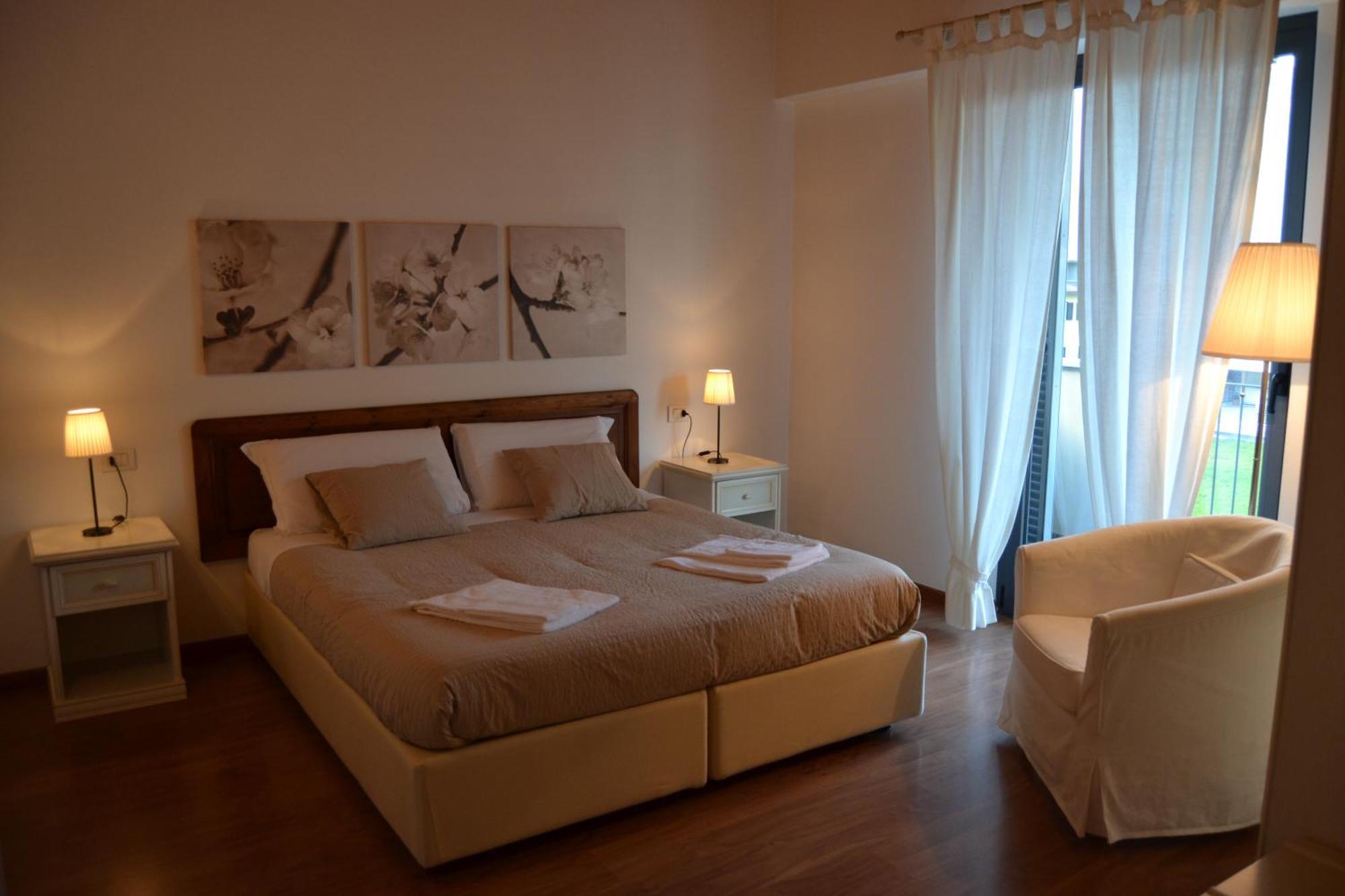 Residence I Fiori Piantedo エクステリア 写真